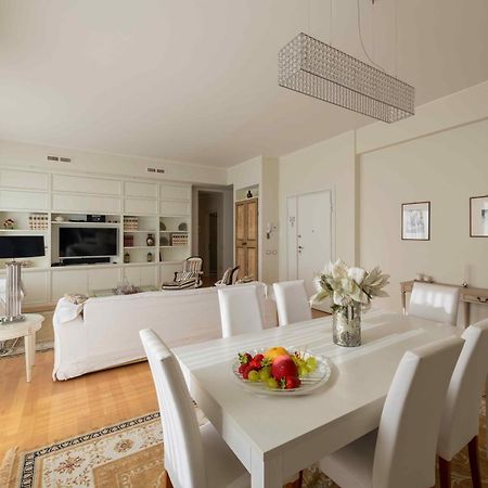 Casa Gramsci Luxury Apartment Песаро Екстериор снимка