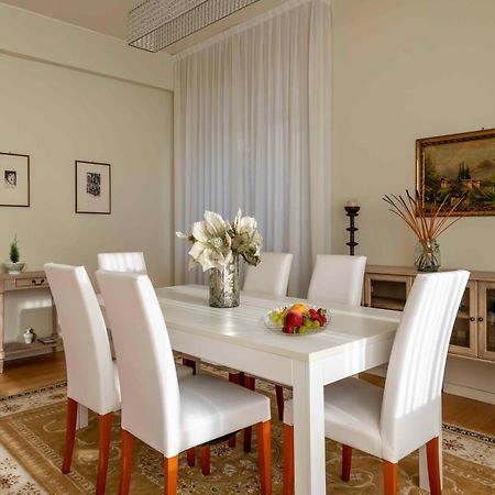 Casa Gramsci Luxury Apartment Песаро Екстериор снимка