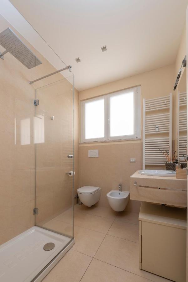 Casa Gramsci Luxury Apartment Песаро Екстериор снимка